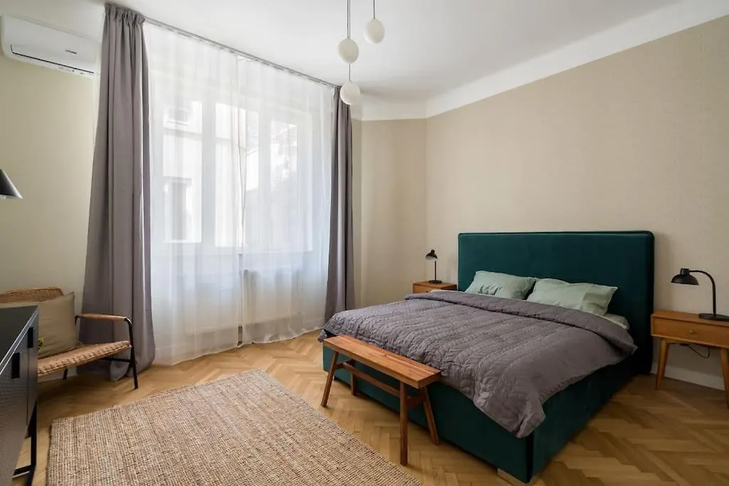 Exquisite Art Deco 2Br Apartment Prime Location Bucareste