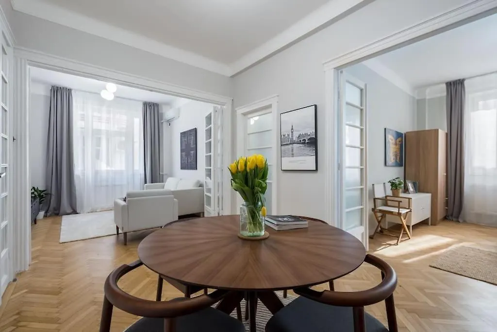 Exquisite Art Deco 2Br Apartment Prime Location Bucareste
