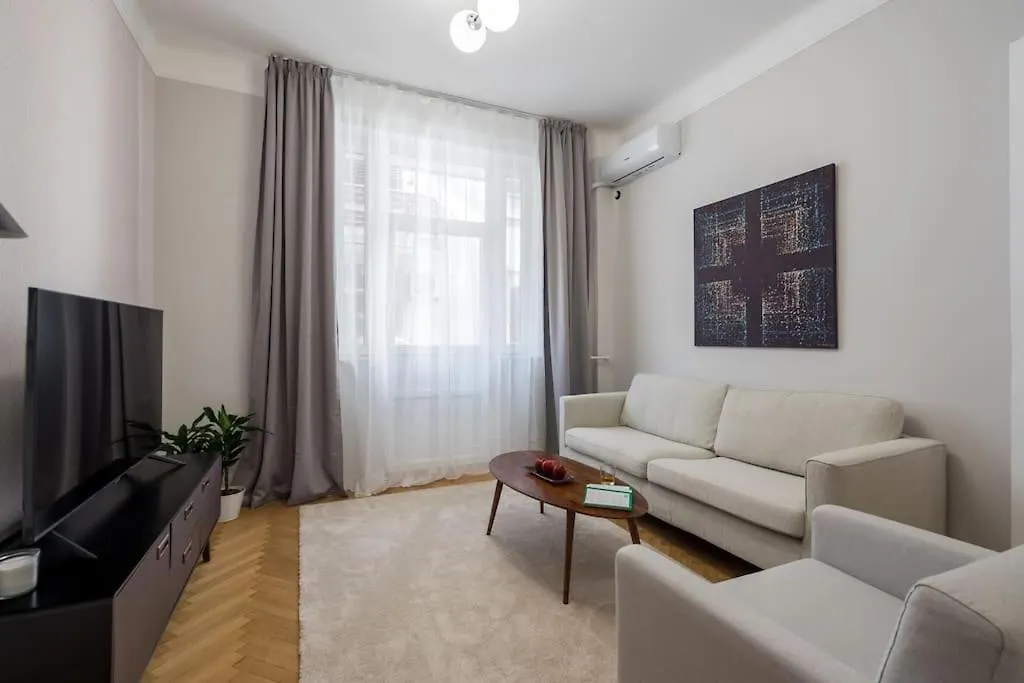 Exquisite Art Deco 2Br Apartment Prime Location Bukarest