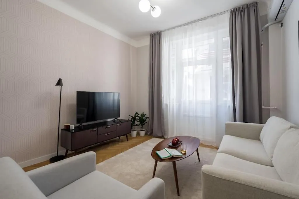 Exquisite Art Deco 2Br Apartment Prime Location Bukarest