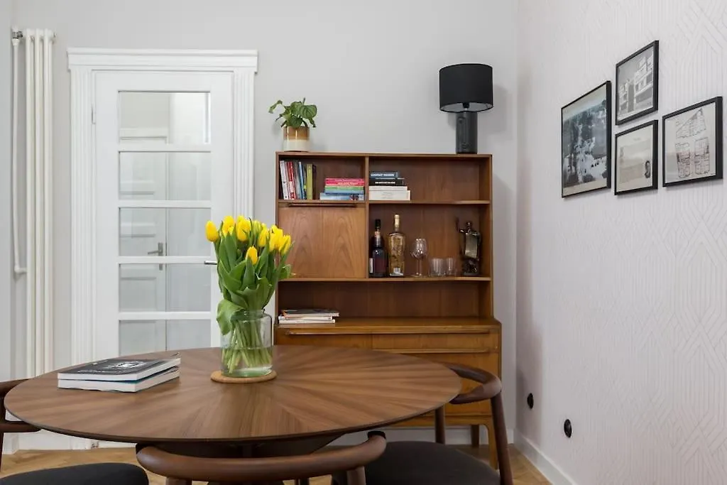Exquisite Art Deco 2Br Apartment Prime Location Bukarest
