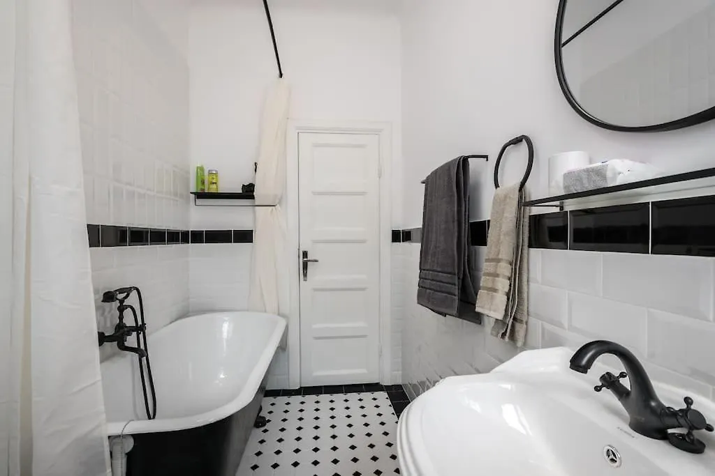 Exquisite Art Deco 2Br Apartment Prime Location 布加勒斯特 罗马尼亚